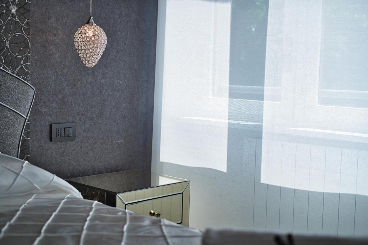 Distinto Suite & Rooms Λέτσε Εξωτερικό φωτογραφία