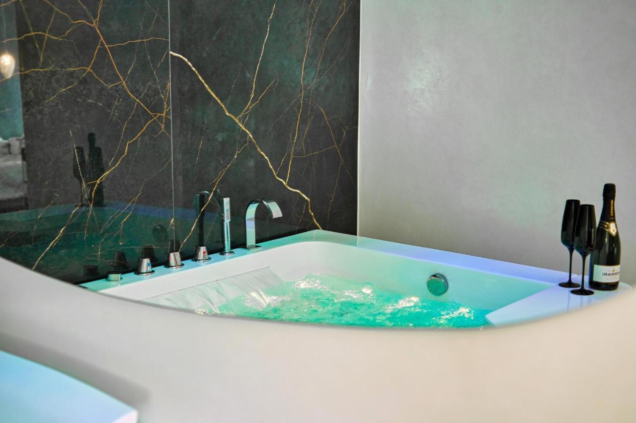 Distinto Suite & Rooms Λέτσε Εξωτερικό φωτογραφία