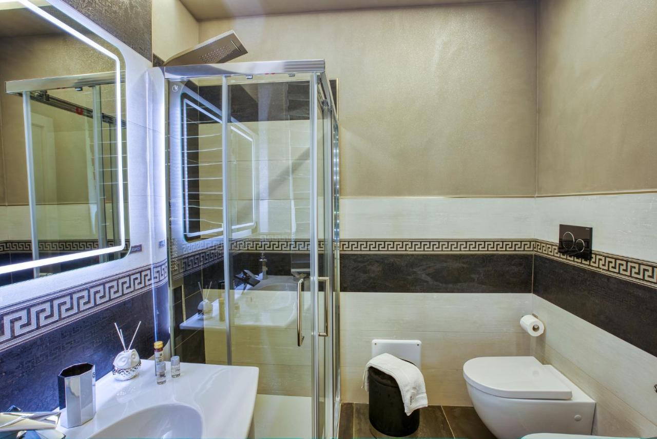 Distinto Suite & Rooms Λέτσε Εξωτερικό φωτογραφία