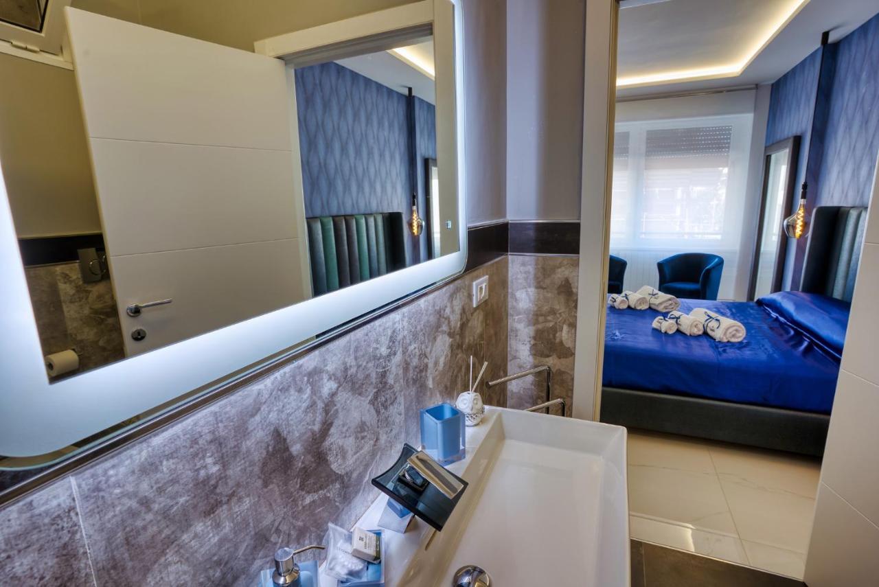 Distinto Suite & Rooms Λέτσε Εξωτερικό φωτογραφία