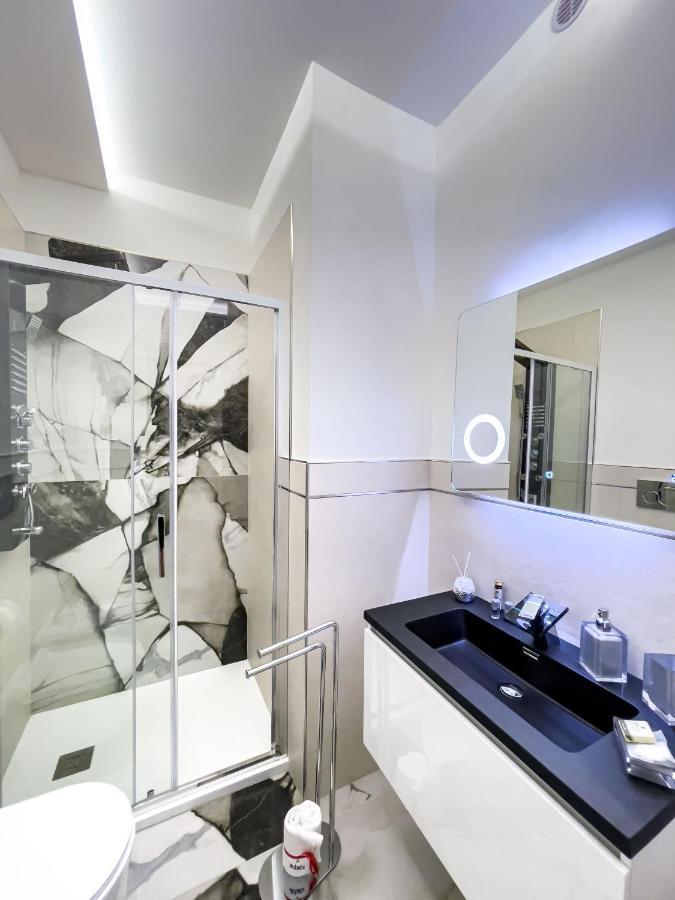 Distinto Suite & Rooms Λέτσε Εξωτερικό φωτογραφία