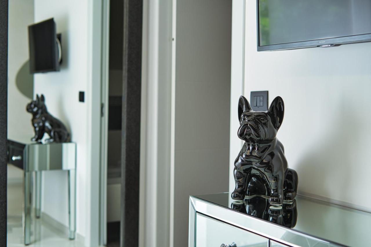 Distinto Suite & Rooms Λέτσε Εξωτερικό φωτογραφία